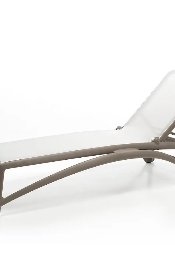 Stilriktig solsäng 2026 från Nardi.