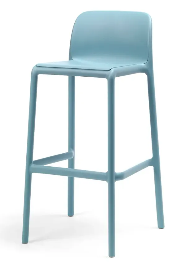 Vacker barstol i blått från Nardi.