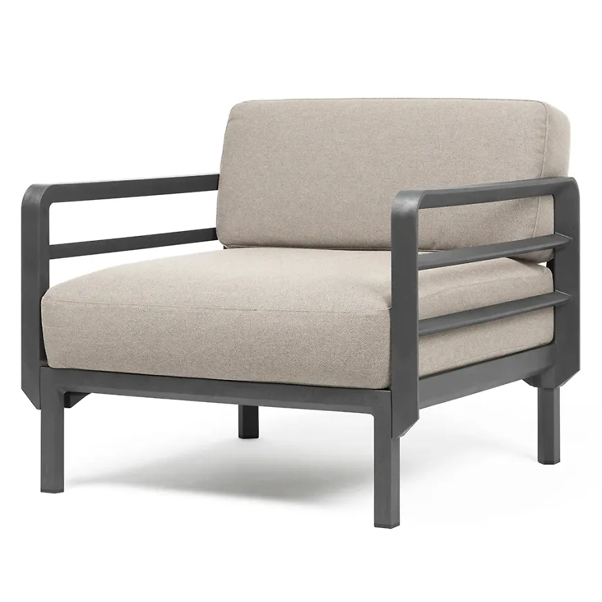 Stilren fåtölj 2026 från Nardi.