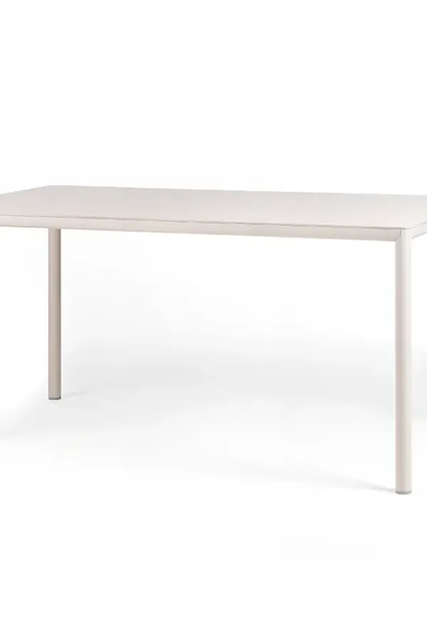 Modern matbord 2026 från Nardi.