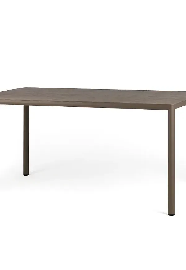 Modern matbord 2026 från Nardi.