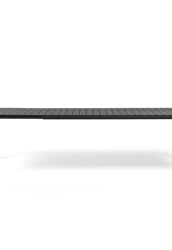 Otroligt fin bord i aluminium från Nardi.