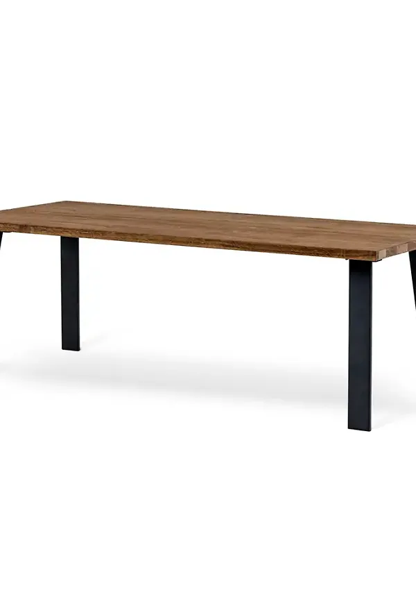 Härlig matbord 2026 från Torkelson.