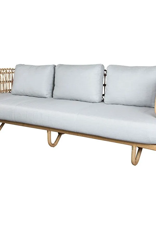 Härlig aluminiummöbel 2025 från Cane-Line.