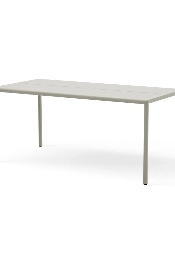 Otroligt snygg trädgårdsbord 2026 från New Works.