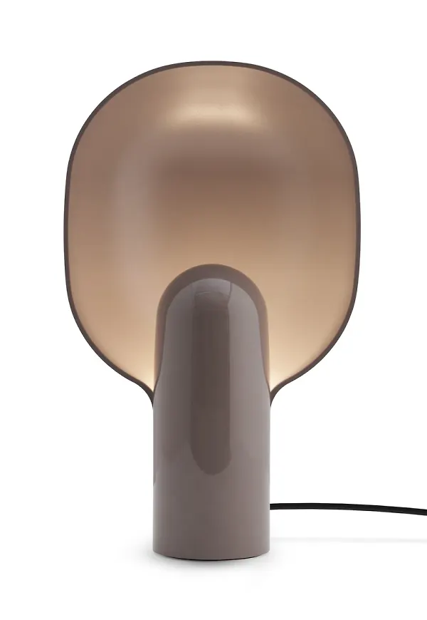 Supersnygg grå bordslampa 2025 från New Works.