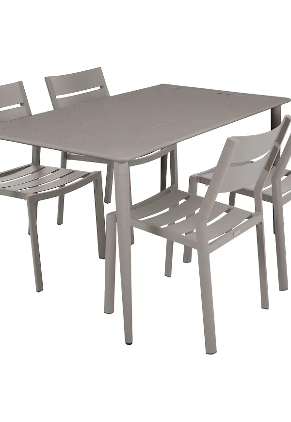 Ikonisk Stol som passar bra vid många olika tillfällen.