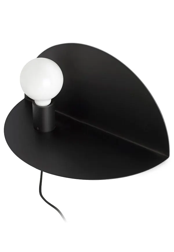 Supersnygg Lampa som passar bra vid många olika tillfällen.