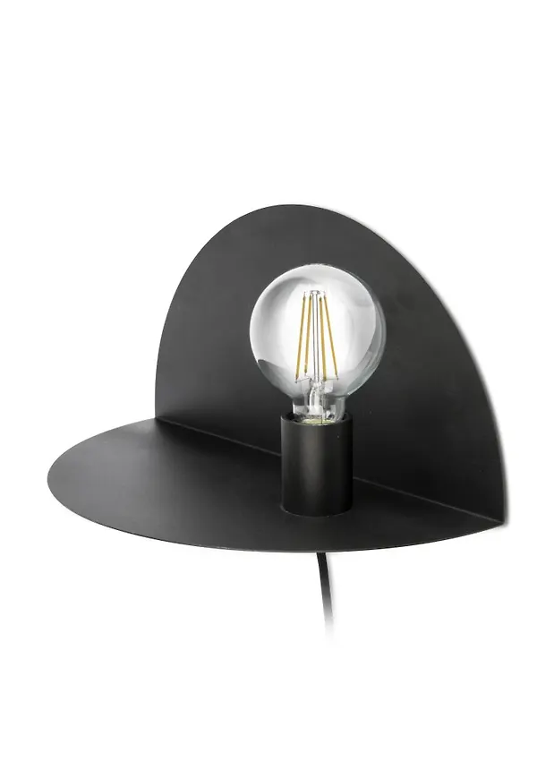 Modern Lampa som passar bra vid många olika tillfällen.