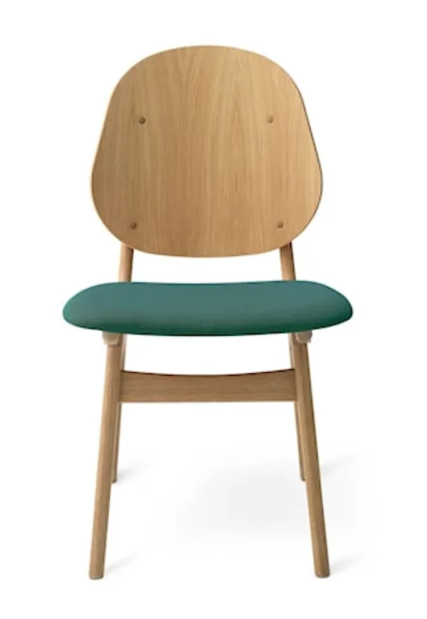 Söt warm nordic stol i turkos färg gjord i ek.