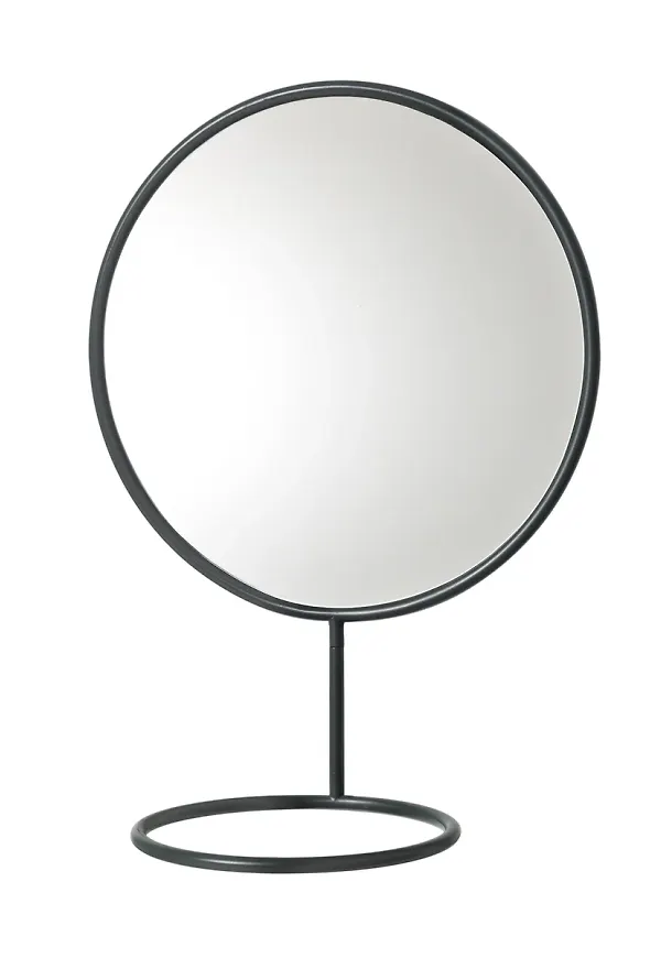 Riktigt snygg spegel i svart från Nomess Copenhagen.