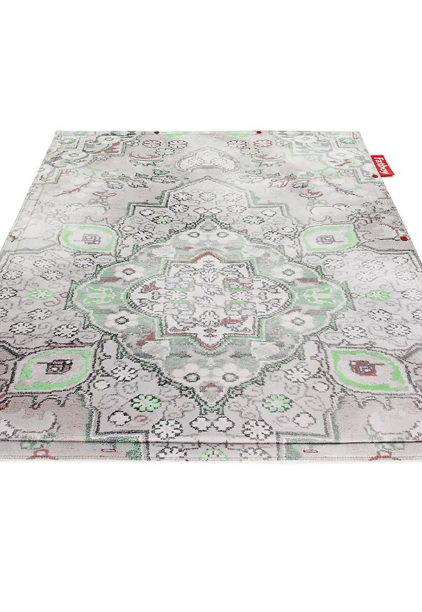 Superfin matta i grått från Fatboy.