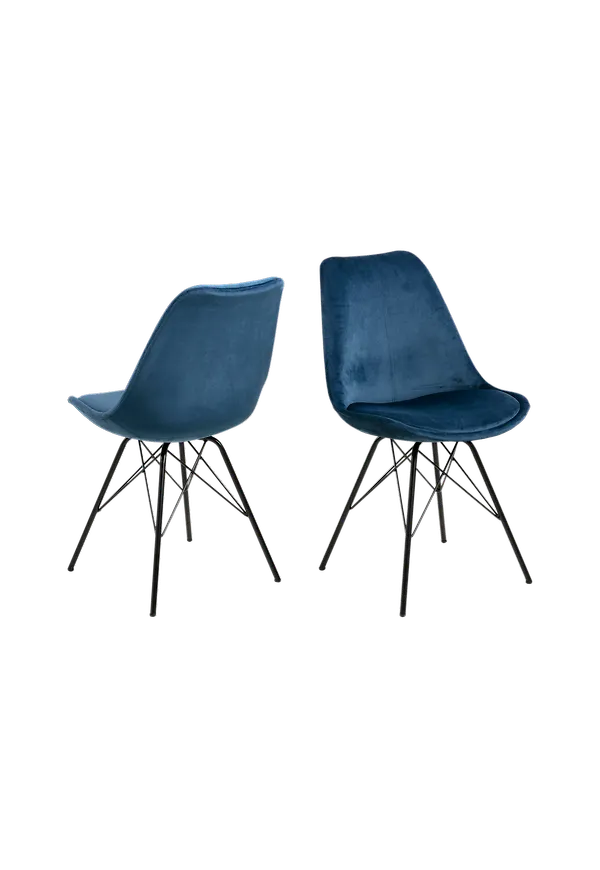 Blå stol som passar perfekt till sommaren 2025!