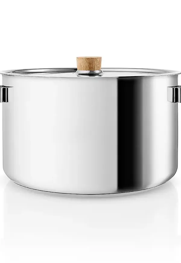 Moderiktig Möbel som passar bra vid många olika tillfällen.