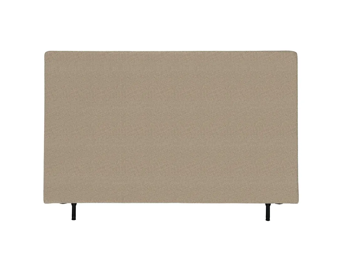 Beige No brand-säng i mysig modell.