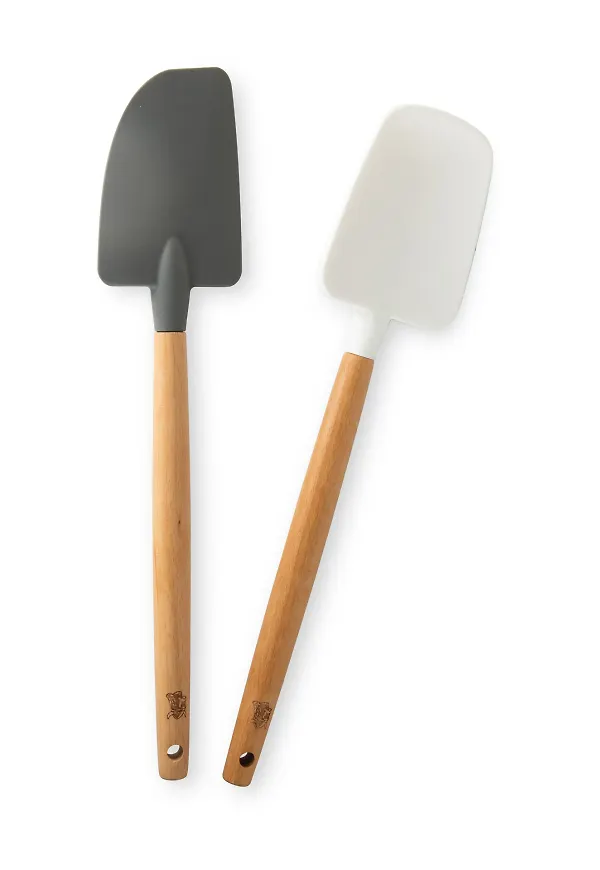 Brun Nordic Ware-slickepott i klassisk modell.
