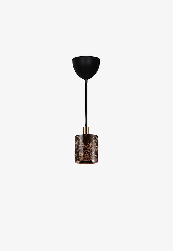 Mysig Lampa som passar bra vid många olika tillfällen.