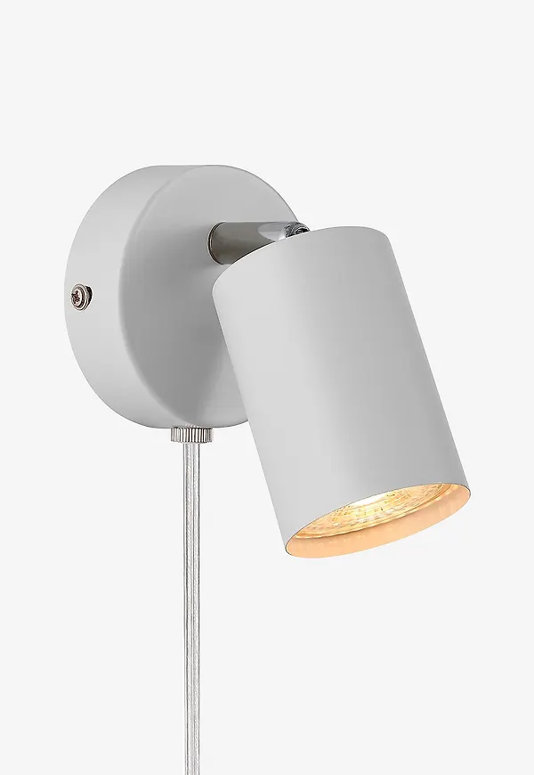 Fin vit lampa 2025 från Nordlux.