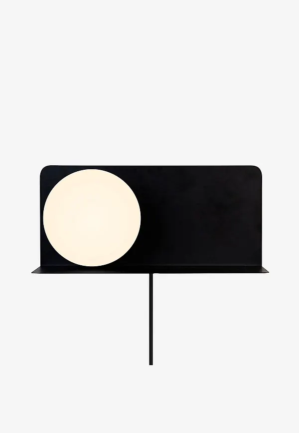 Skön Lampa som passar bra vid många olika tillfällen.