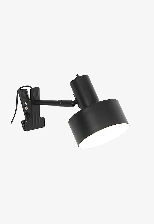 Svart Nordlux-lampa i riktigt fin modell.