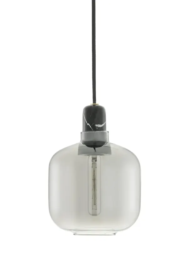 Grå Normann Copenhagen-taklampa i jättefin modell.