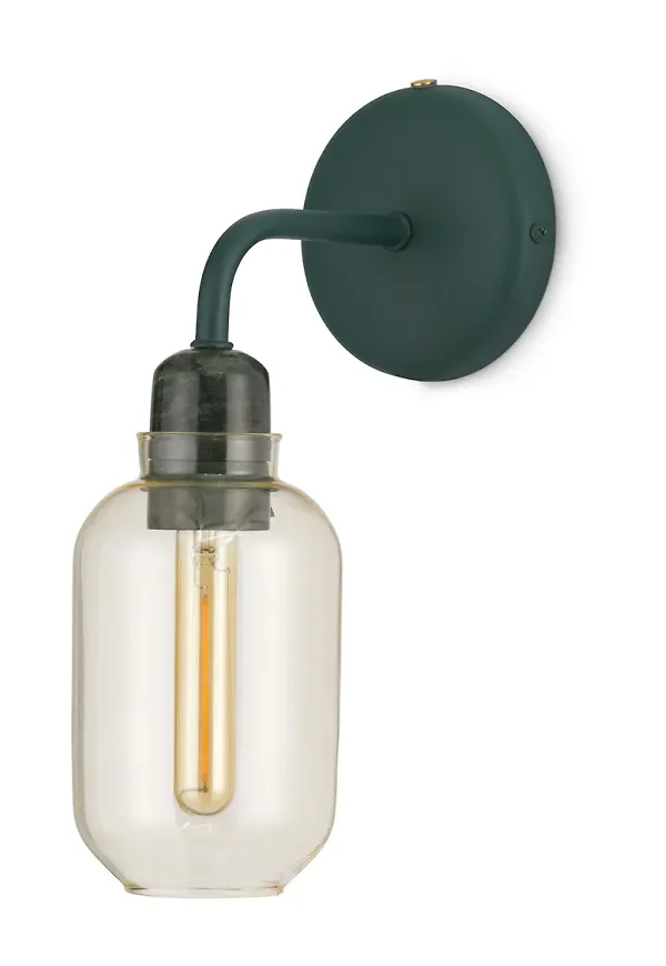 Smickrande grön lampa 2025 från Normann Copenhagen.