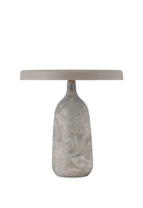 Grå Normann Copenhagen-skrivbordslampa i jättefin modell.