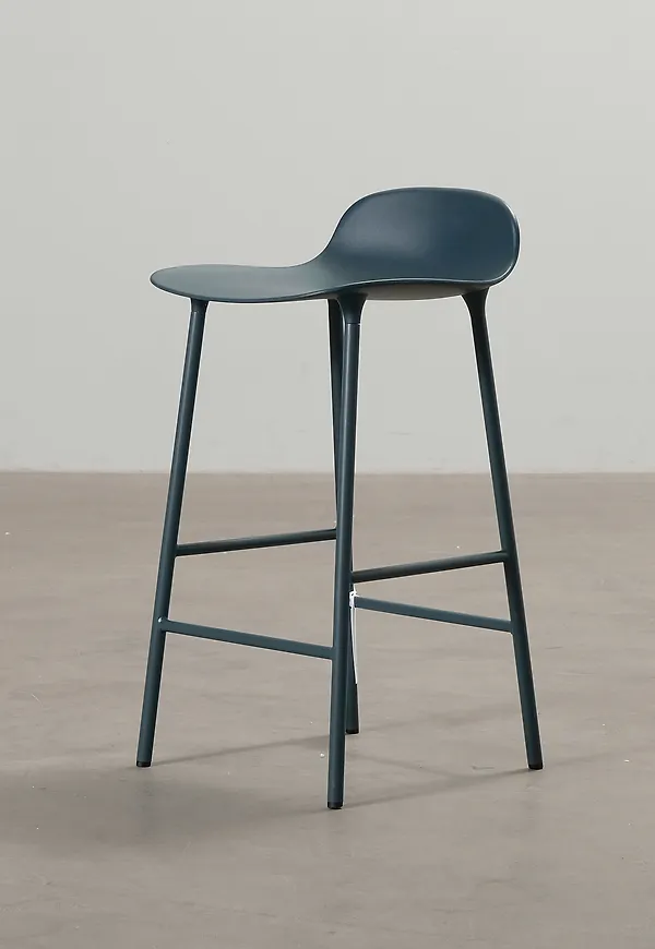 Supersnygg barstol 2025 från Normann Copenhagen.