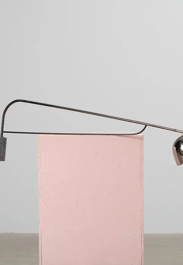 Silver Normann Copenhagen-golvlampa i stilriktig modell.
