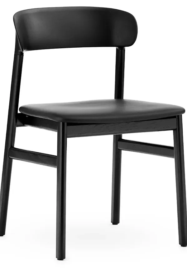 Riktigt fin stol i svart från Normann Copenhagen.