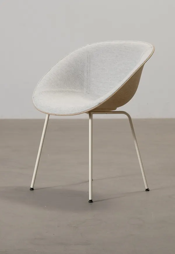 Normann Copenhagen stol som passar perfekt till våren 2026!