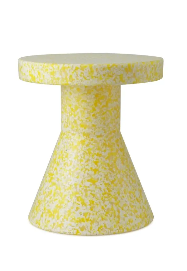 Mysig sidobord 2024 från Normann Copenhagen.