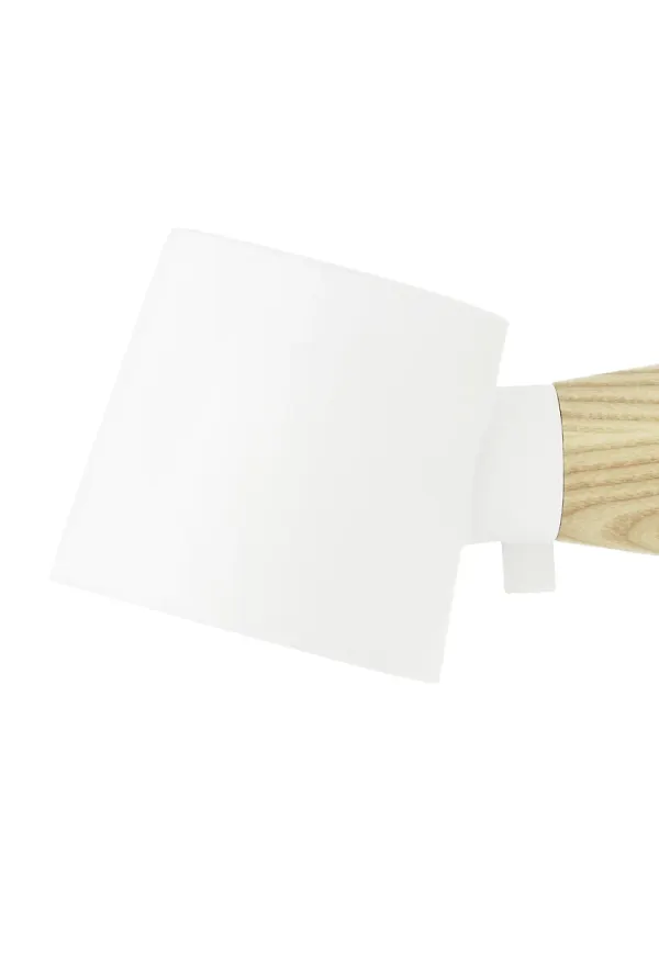 Trendig lampa 2025 från Normann Copenhagen.