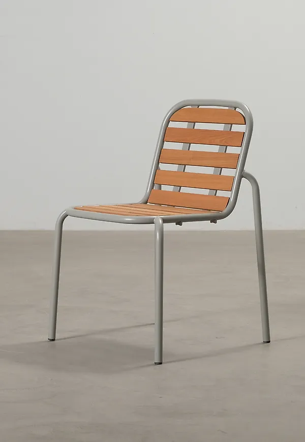 Jättesnygg stol 2025 från Normann Copenhagen.