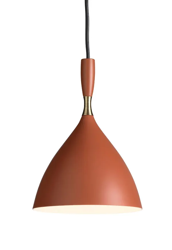 Riktigt snygg lampa i guldfärgat från Northern.