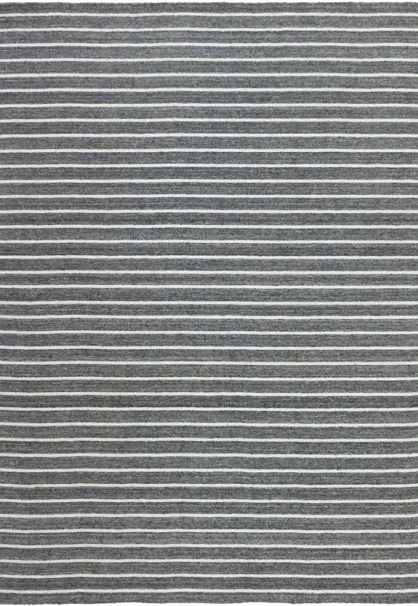 Snygg Matta som passar bra vid många olika tillfällen.