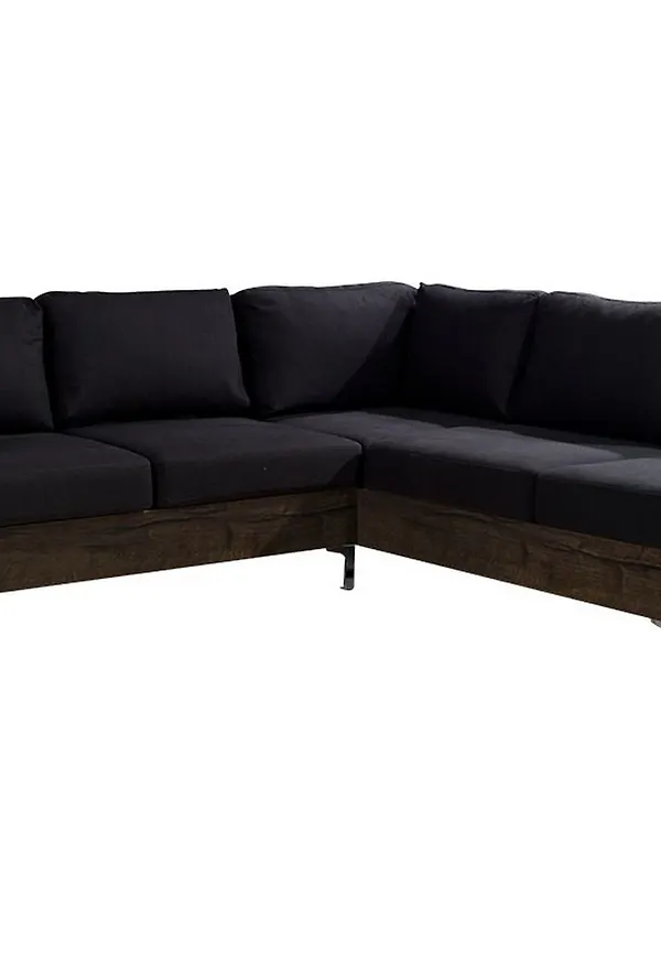 Stilriktig Soffa som passar bra vid många olika tillfällen.