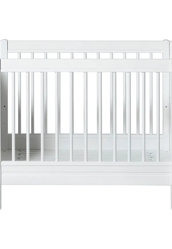 Jättefin säng i ek 2026 från Oliver Furniture.
