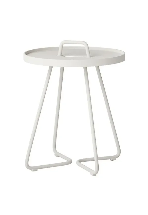 Fin vit bord 2025 från Cane-Line.