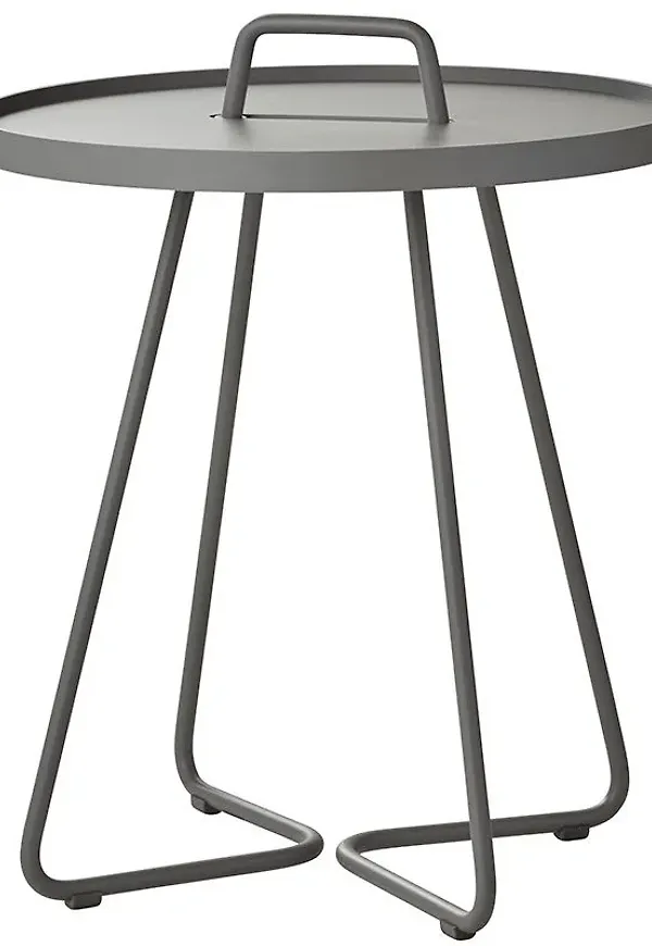 Vacker grå soffbord 2025 från Cane-Line.