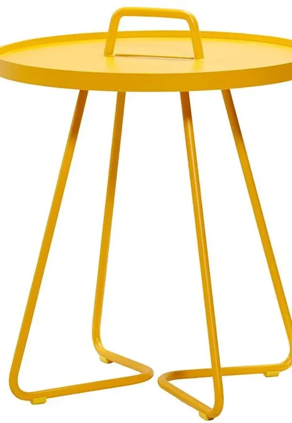 Mysig sidobord 2025 från Cane-Line.