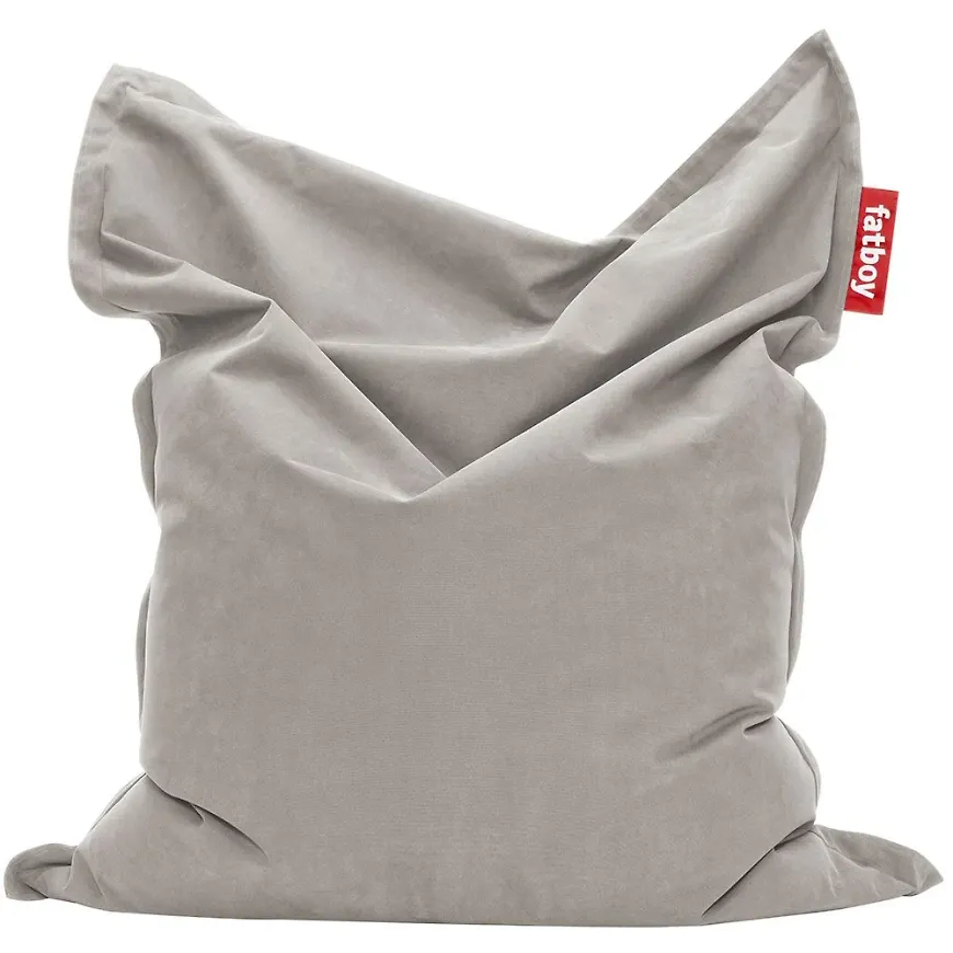 Modern Fåtölj som passar bra vid många olika tillfällen.