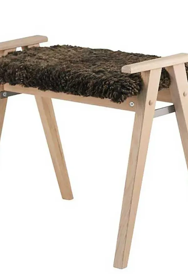 Fårskinnsmöbel som passar perfekt till sommaren 2025!