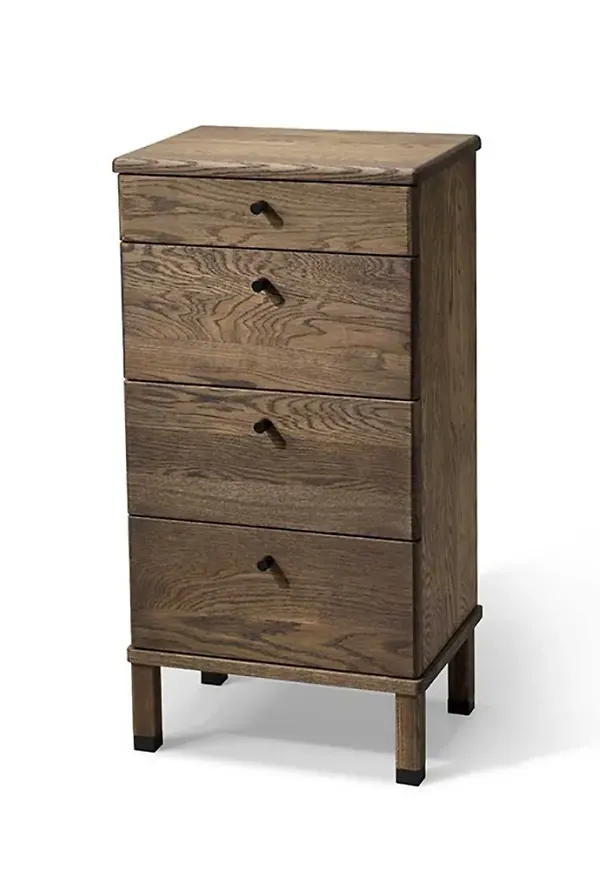 Smickrande ekmöbel 2025 från Oscarssons Möbel.