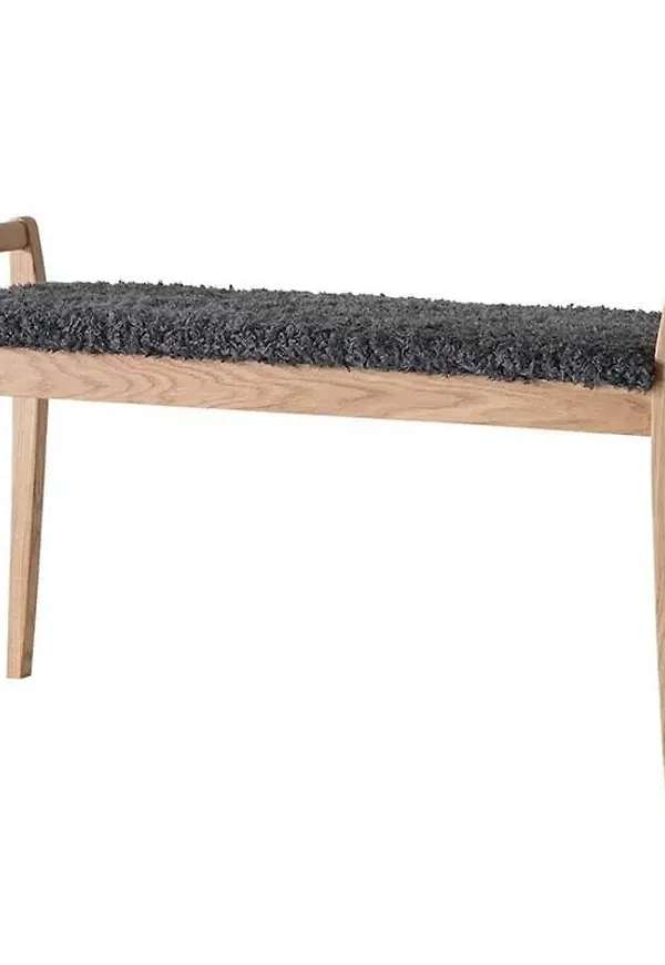Otroligt fin bänk i ek från Oscarssons Möbel.