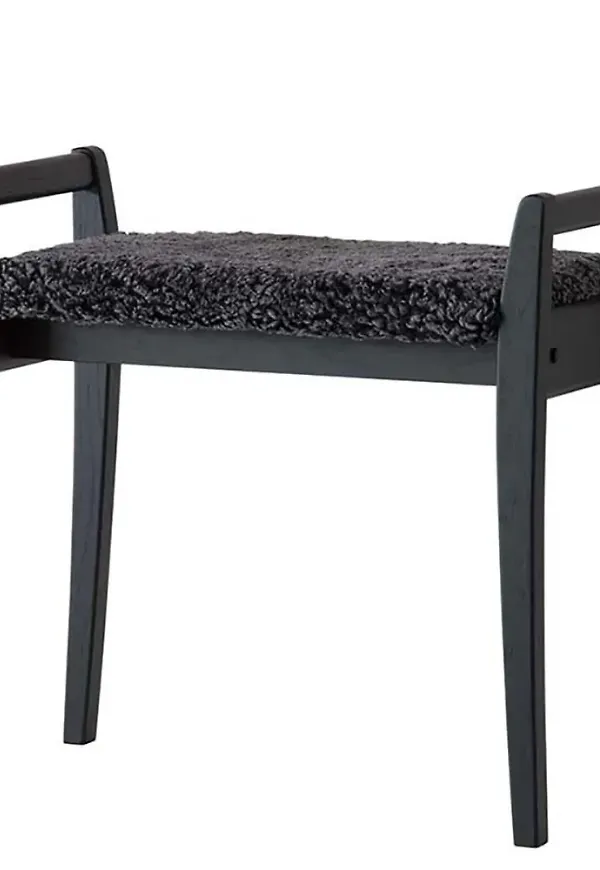 Vacker ekmöbel 2025 från Oscarssons Möbel.