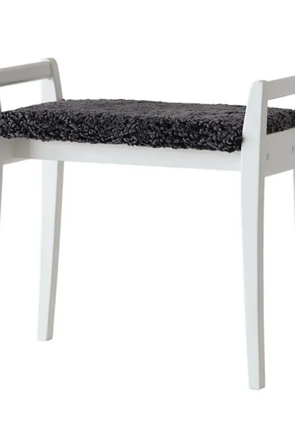 Fårskinnsmöbel som passar perfekt till sommaren 2025!