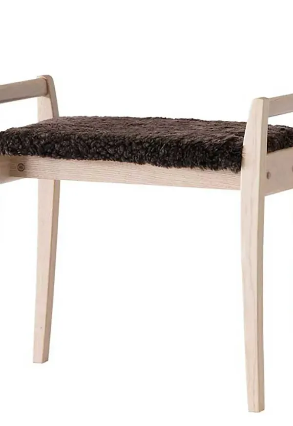 Fårskinnsmöbel som passar perfekt till sommaren 2025!