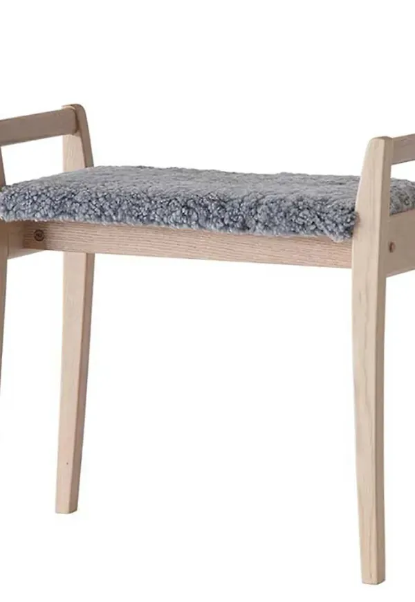 Riktigt fin Möbel som passar bra vid många olika tillfällen.