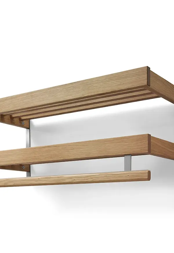 Mysig möbel i ek från Oscarssons Möbel.